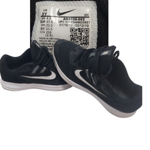 KIDS | REEBOOK | KICKS | SIZE 5 SNEAKERS |👟 | SHOES | Black